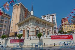 Davut Dede Camii İbadete Açıldı