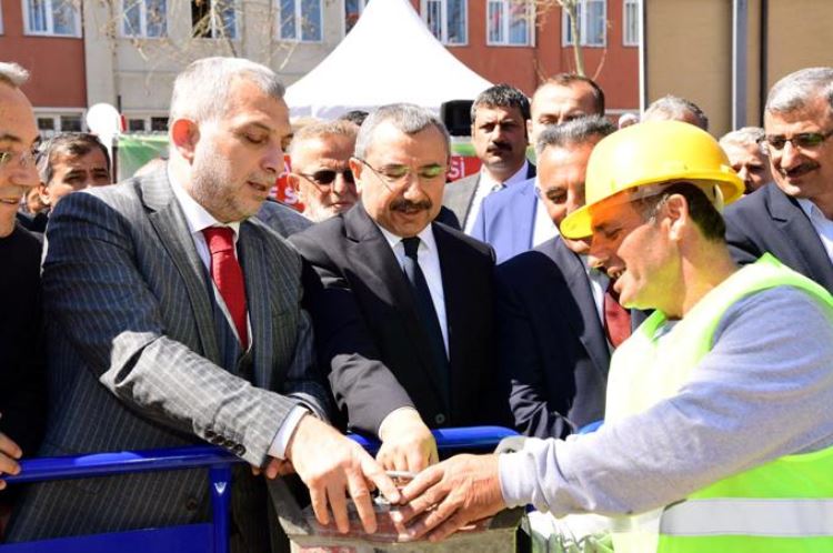 Sancaktepe'de Yeni Muhtarlık Ve Sağlık Ocağının Temeli Atıldı